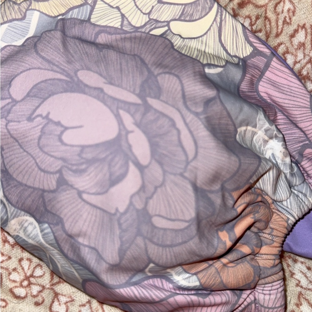 Floral Ruffle Bikini Top - Picture 5 of 7